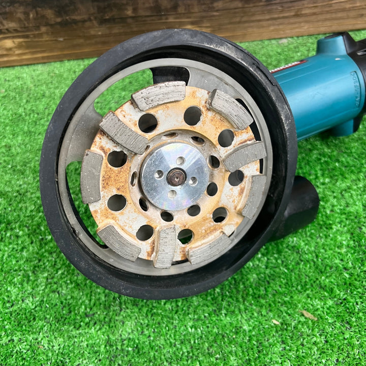 〇マキタ(makita) 集塵カバー付きディスクサンダ 9533BSK　ホース付き【桶川店】