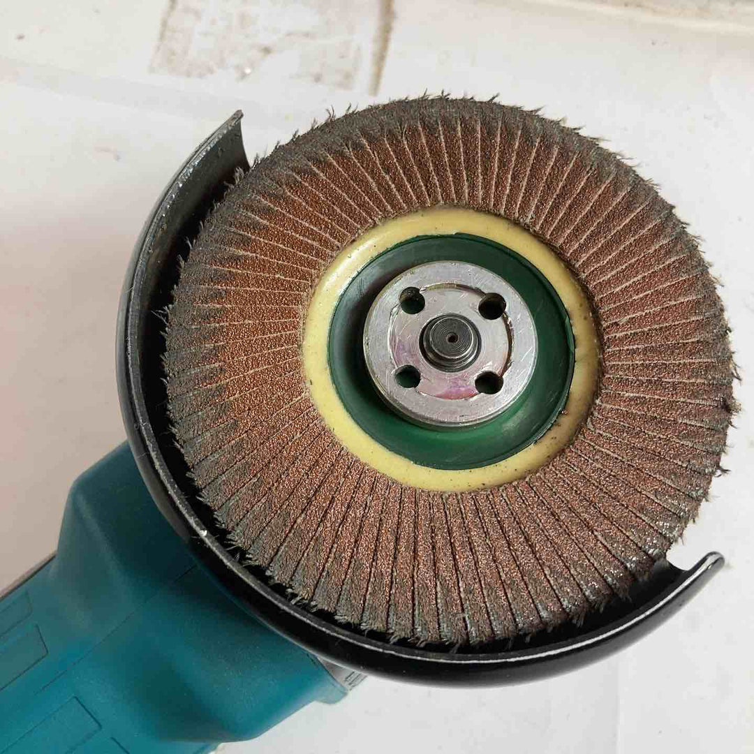 ★マキタ(makita) 100mmコードレスディスクグラインダ GA001GZ【川崎店】