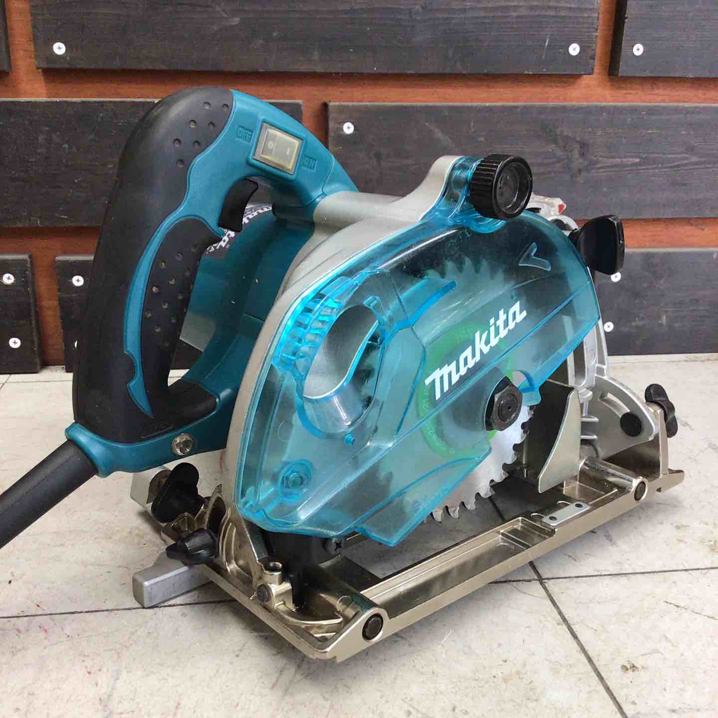 中古品】 マキタ/makita 小型ミゾキリ 溝切 3005BA 【鴻巣店