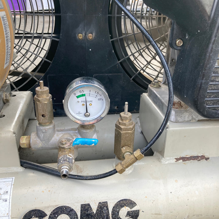 【中古品/店頭受取り限定】アネスト岩田 エンジンコンプレッサ PLUE33-7 3.7kw 5馬力【東大和店】