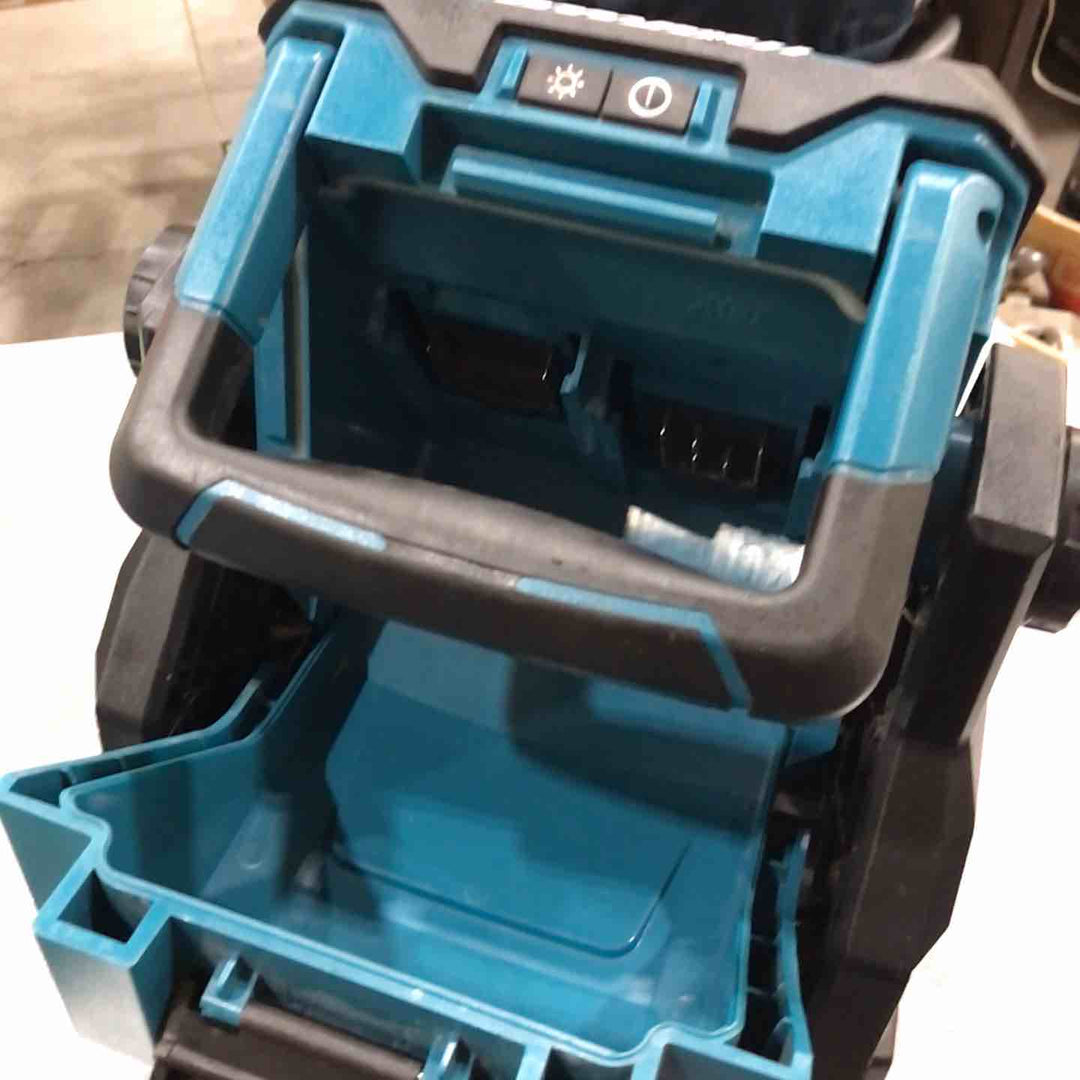〇マキタ(makita) コードレススタンドライト 40Vmax 本体のみ/バッテリ・充電器別売 ML003G 青【川口店】