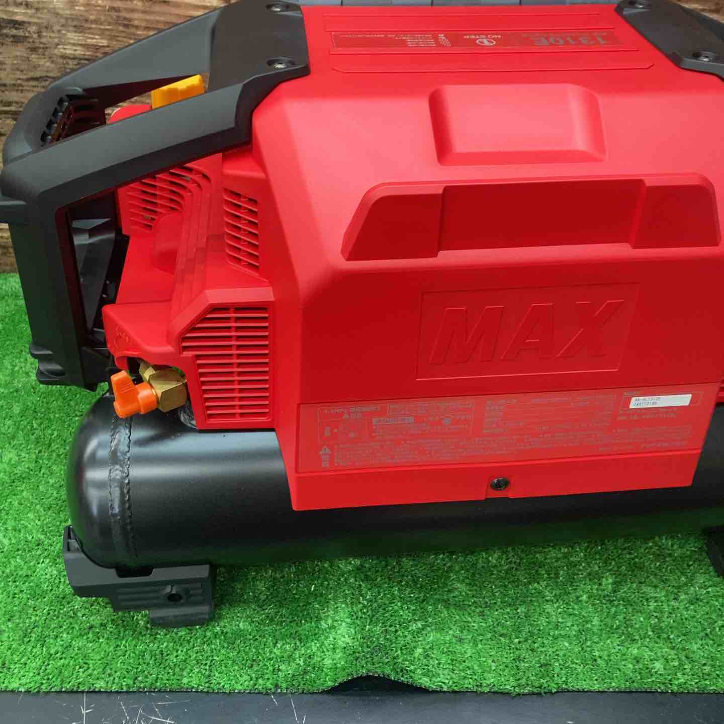 マックス(MAX) エアコンプレッサー AK-HL1310E_レッド【川越店