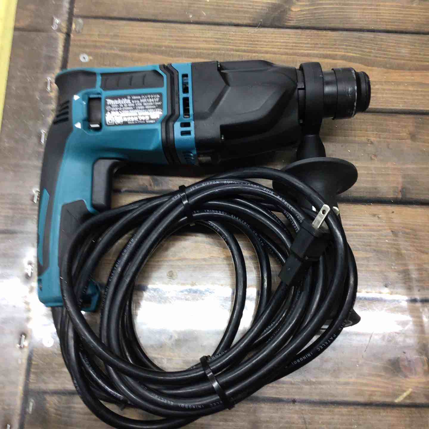 makita マキタ HR1841F ハンマドリル 未使用 【ハンズクラフト宜野湾店】 マキタ HR1841F 18mmハンマドリル ※ビット別売 : 家ファン! Yahoo!店