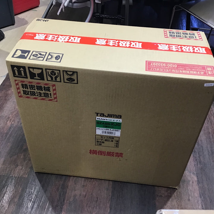 タジマ レーザー墨出し器 NAVI GEEZA センサーKJC 三脚セット 矩十字・横全周 GZASN-KJCSET【町田店】