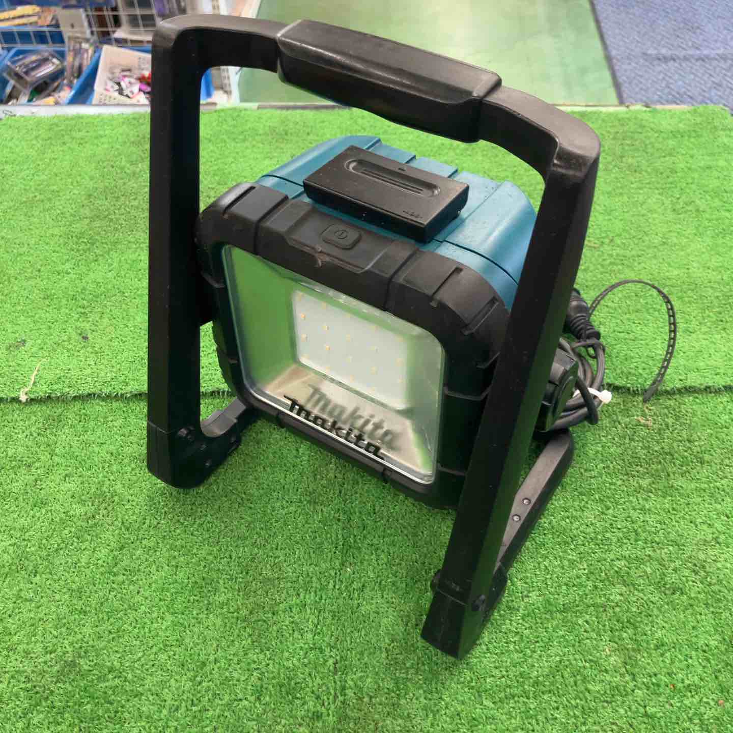 ☆マキタ(makita) コードレスLEDスタンドライト ML805【藤沢店