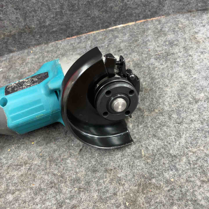 ☆マキタ(makita) 125mmコードレスディスクグラインダ GA504DZN (GA504DN)【鴻巣店】