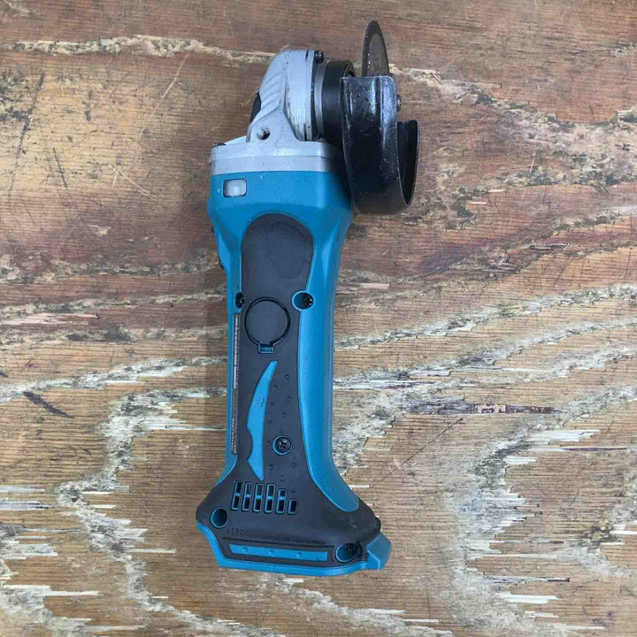 ☆マキタ(makita) コードレスディスクグラインダ GA402DZ【柏店】
