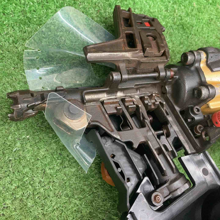 【中古品】makita/マキタ 65mm 高圧エア釘打 エアダスタ付 ゴールド AN633HSP1【川越店】