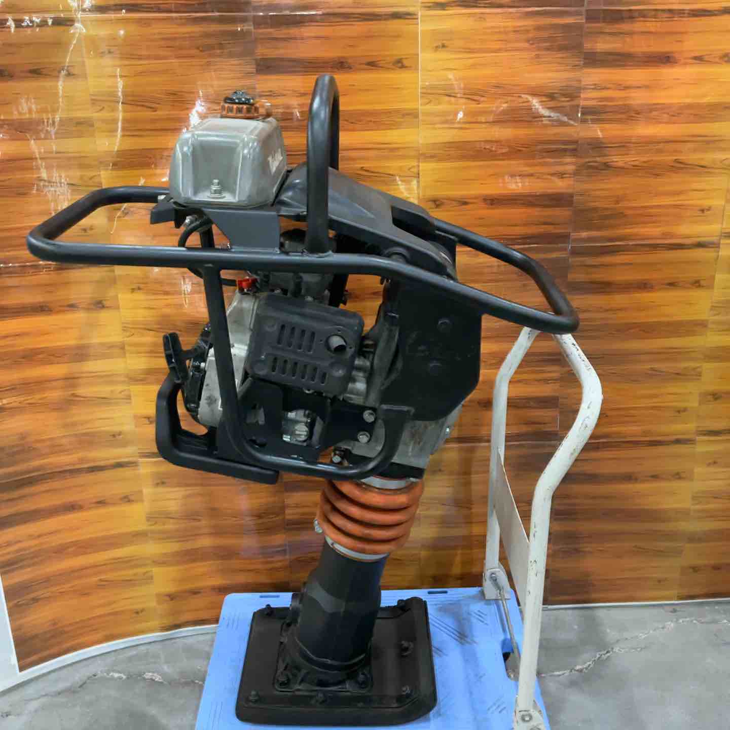 ✨ミカサ　中古　MT-55　ランマ　使用時間30時間✨うるま市田場✨ mikasa/三笠 55kg タンピングランマー MT-55L－中古機械工具・電動