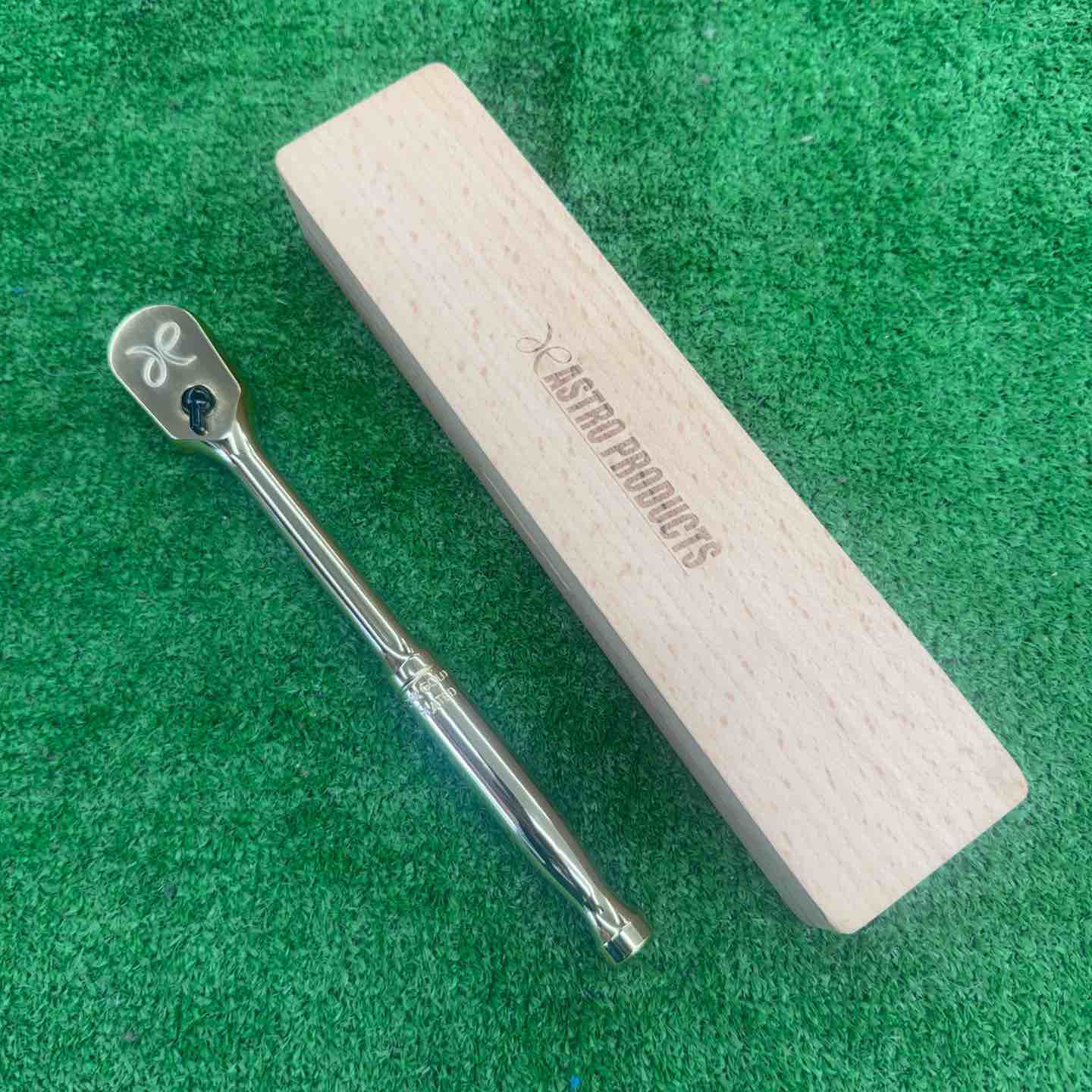 アストロプロダクツ　限定非売品　24金メッキ　ラチェットハンドル 美品中古】 アストロプロダクツ ゴールドラチェットハンドル 24