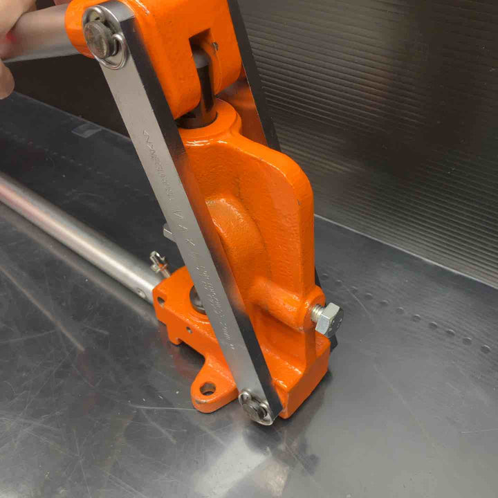 ◇ネグロス電工 パンチャ MAK-D チャンネル穴あけ工具 MAKD【川越店】