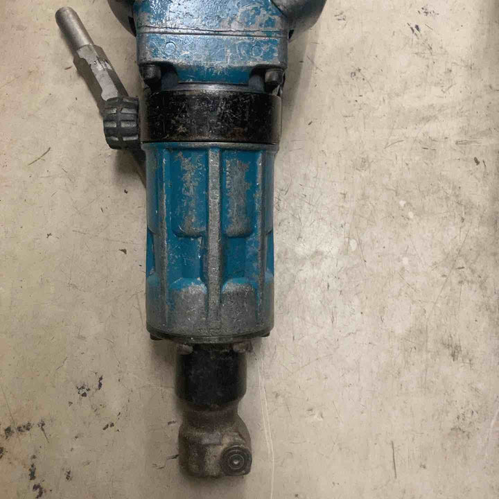 【店頭受取り限定】★マキタ(makita) 電動ハンマ HM1317C【町田店】