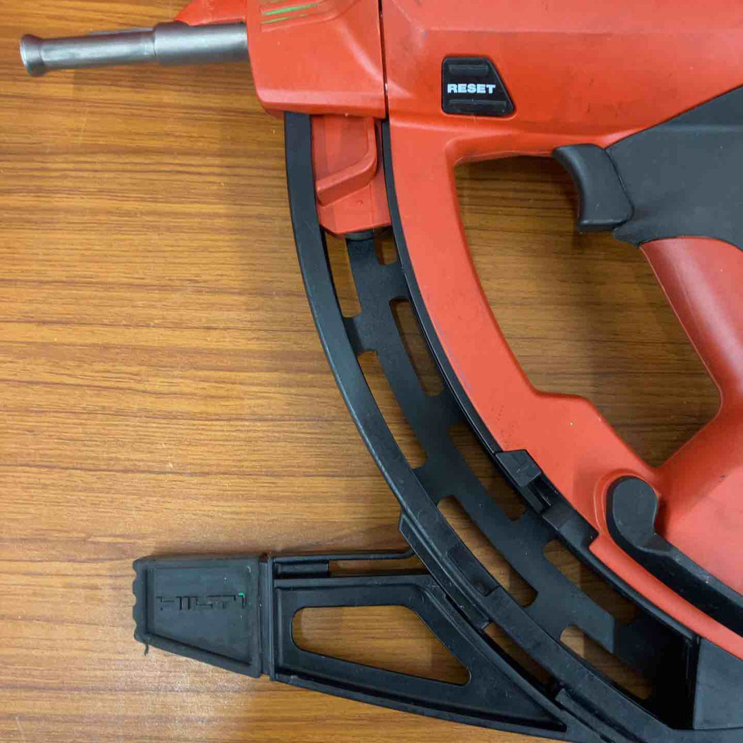 ◇ヒルティ(HILTI) ガス式鋲打機 GX120【八潮店】