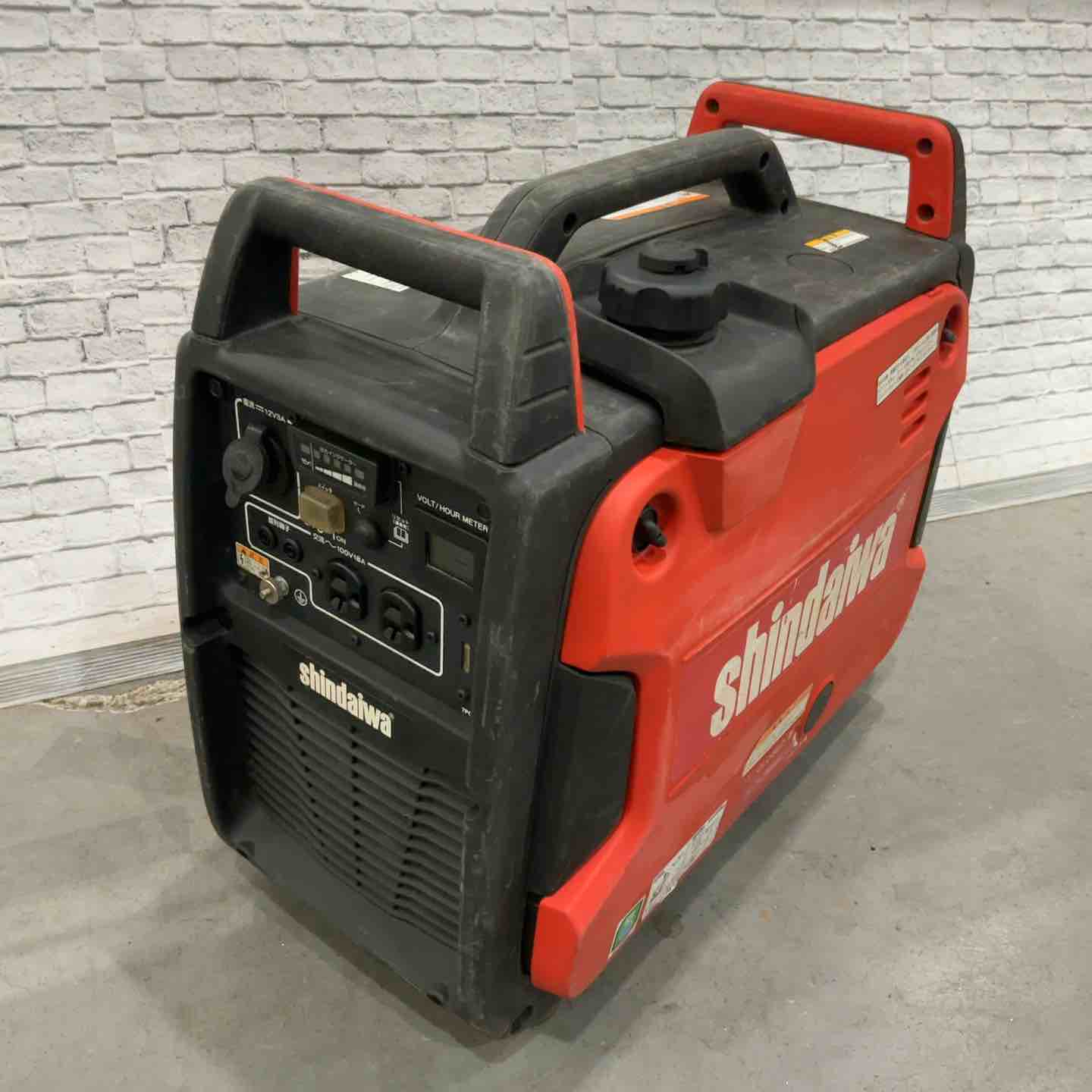 ☆新ダイワ(Shindaiwa) インバーター発電機 IEG1800M-Y【川口店