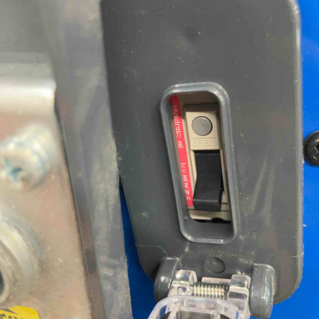 ◇ハタヤ (HATAYA) コードリール 屋外用 (防雨型) 100V型 コード30m  コンセント3個  段積みフラットリール DBN-30KBF【鴻巣店】