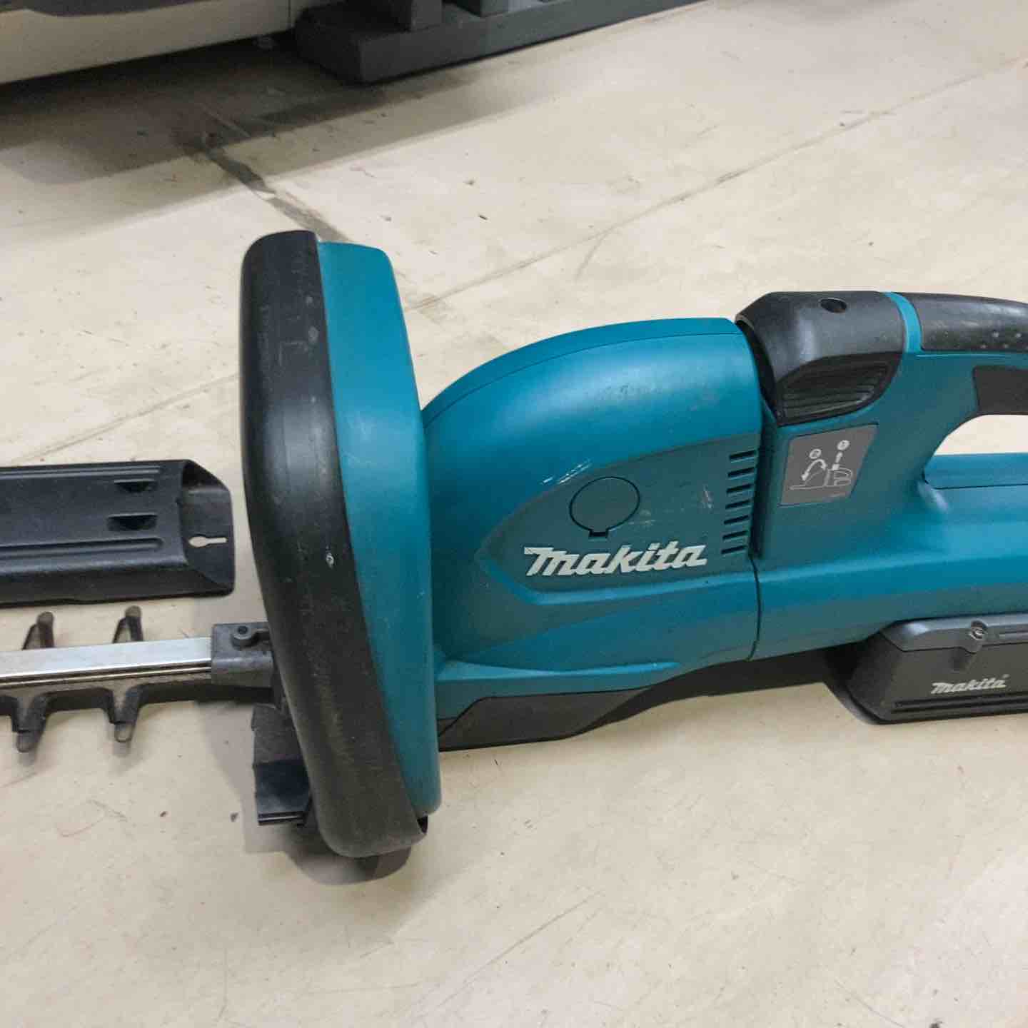 店頭受取り限定】◇マキタ(makita) コードレスヘッジトリマー MUH550DZ