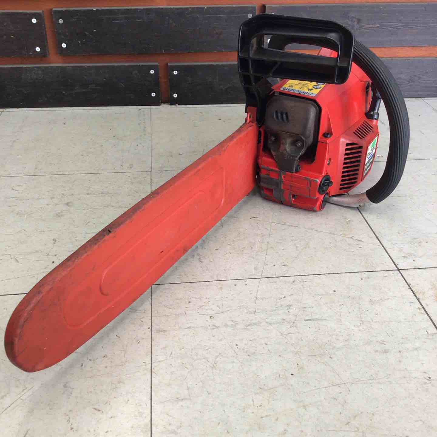 【中古品】△小松ゼノア　エンジンチェーンソーG4200EZ△N 現状品】 ゼノア/ZENOAH エンジンチェーンソー G4200 【鴻巣店