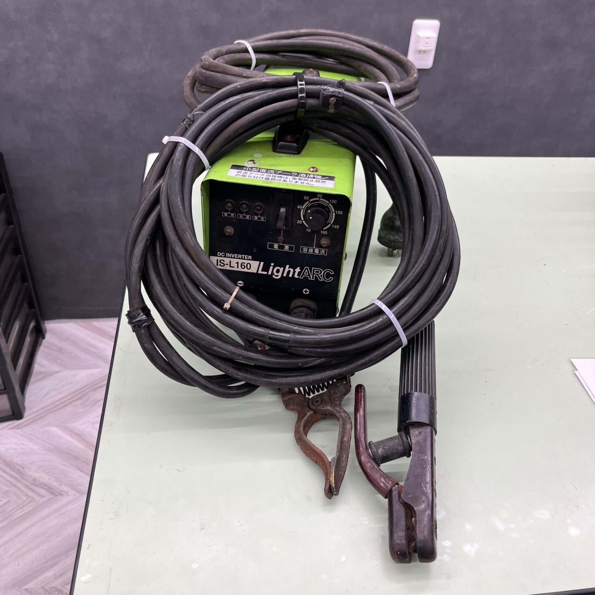 育良　アーク溶接機　IS-L160 育良 アーク溶接機 IS-L160 IS-LS160SP 直流インバーターアーク