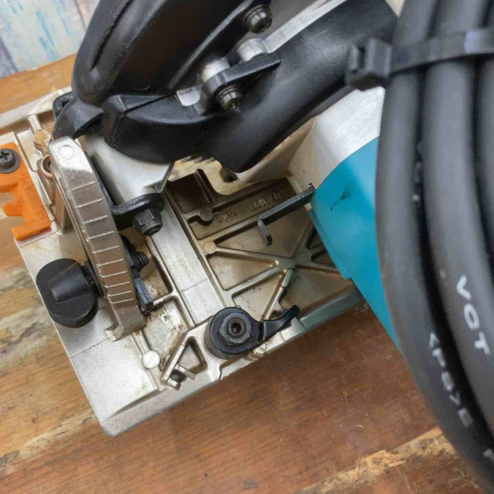 ◇マキタ(makita) 165mm電子マルノコ 5638CBA【柏店】