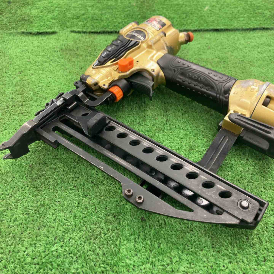 ★ハイコーキ(HIKOKI ※旧:日立工機) 高圧フロアタッカ N5004HMF【桶川店】