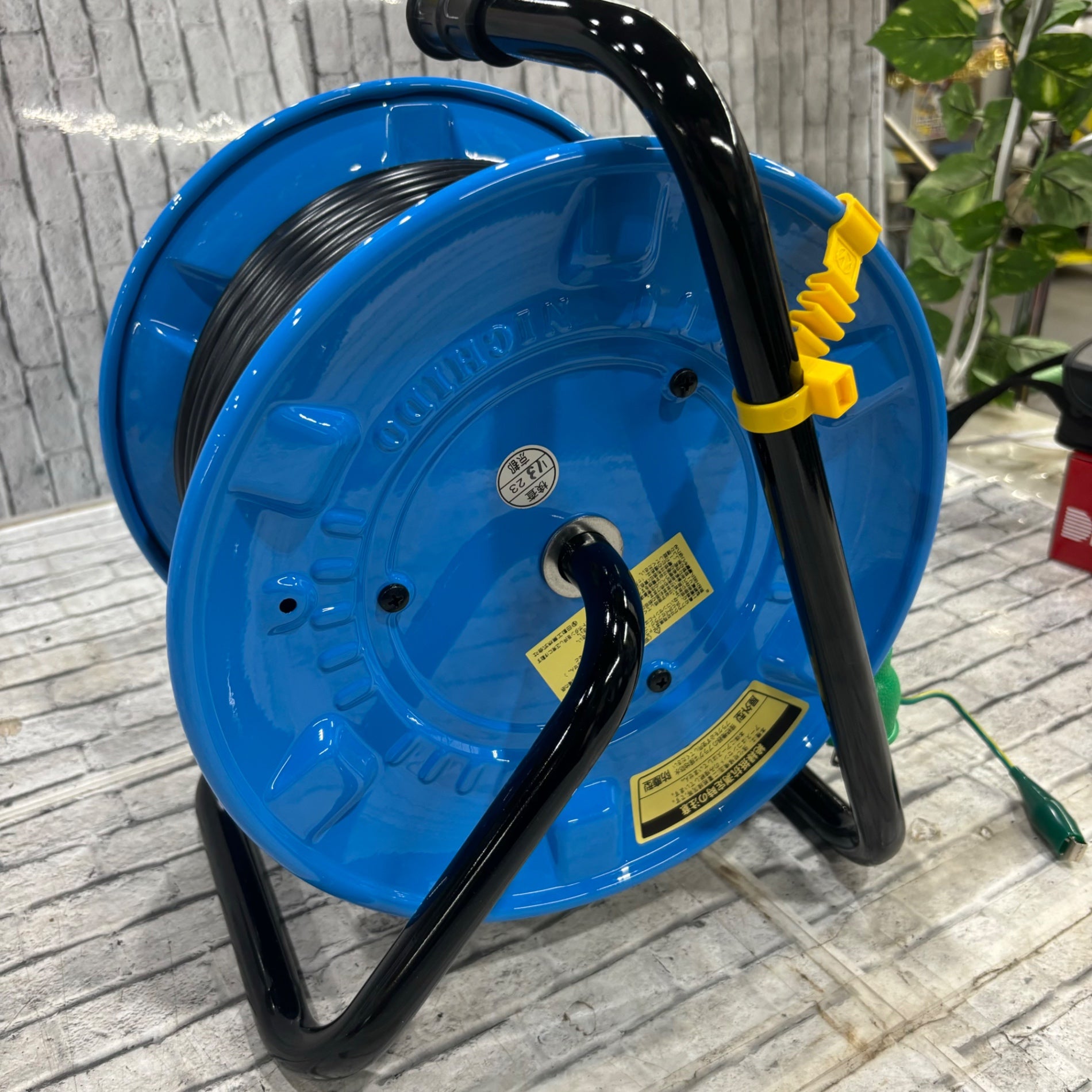 未使用品】日動 コードリール30m NPW－EB33