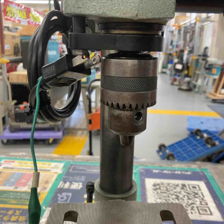 ◇マキタ(makita) 卓上ボール盤 TB130　ベルト交換推奨【戸田店】