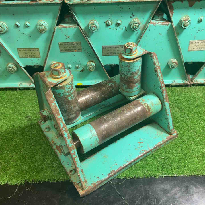 【中古品】 東高通信工業 ケーブル用布設ローラー  8個 【藤沢店】