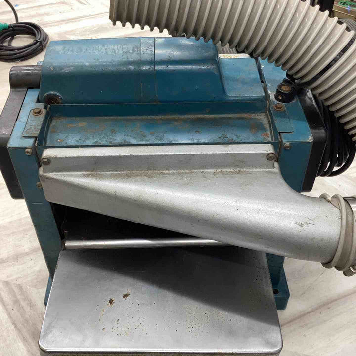 マキタ(makita) 300自動カンナ モデル 2012 有効幅304mm  木工  加工 掘削 表面処理  電動工具 100V 【越谷店】