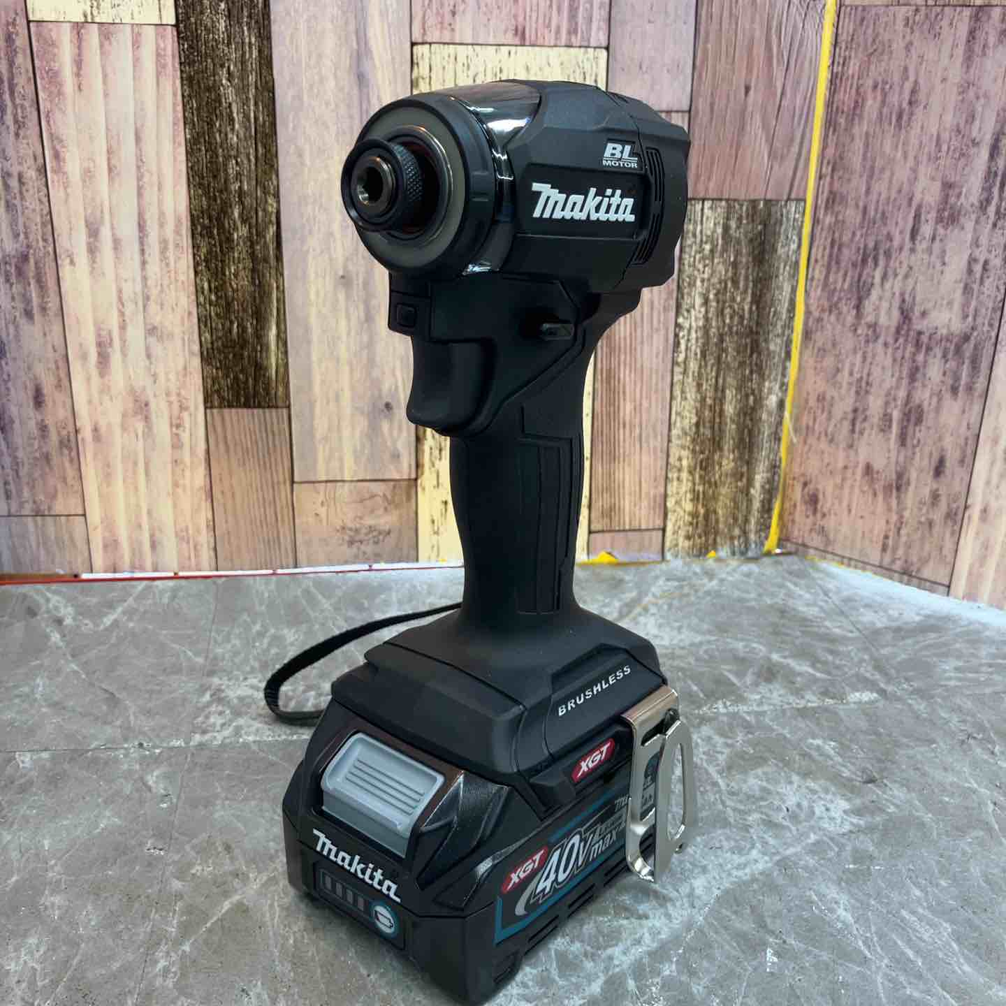 ☆マキタ(makita) 40Vmaxコードレスインパクトドライバー TD005GRDXB