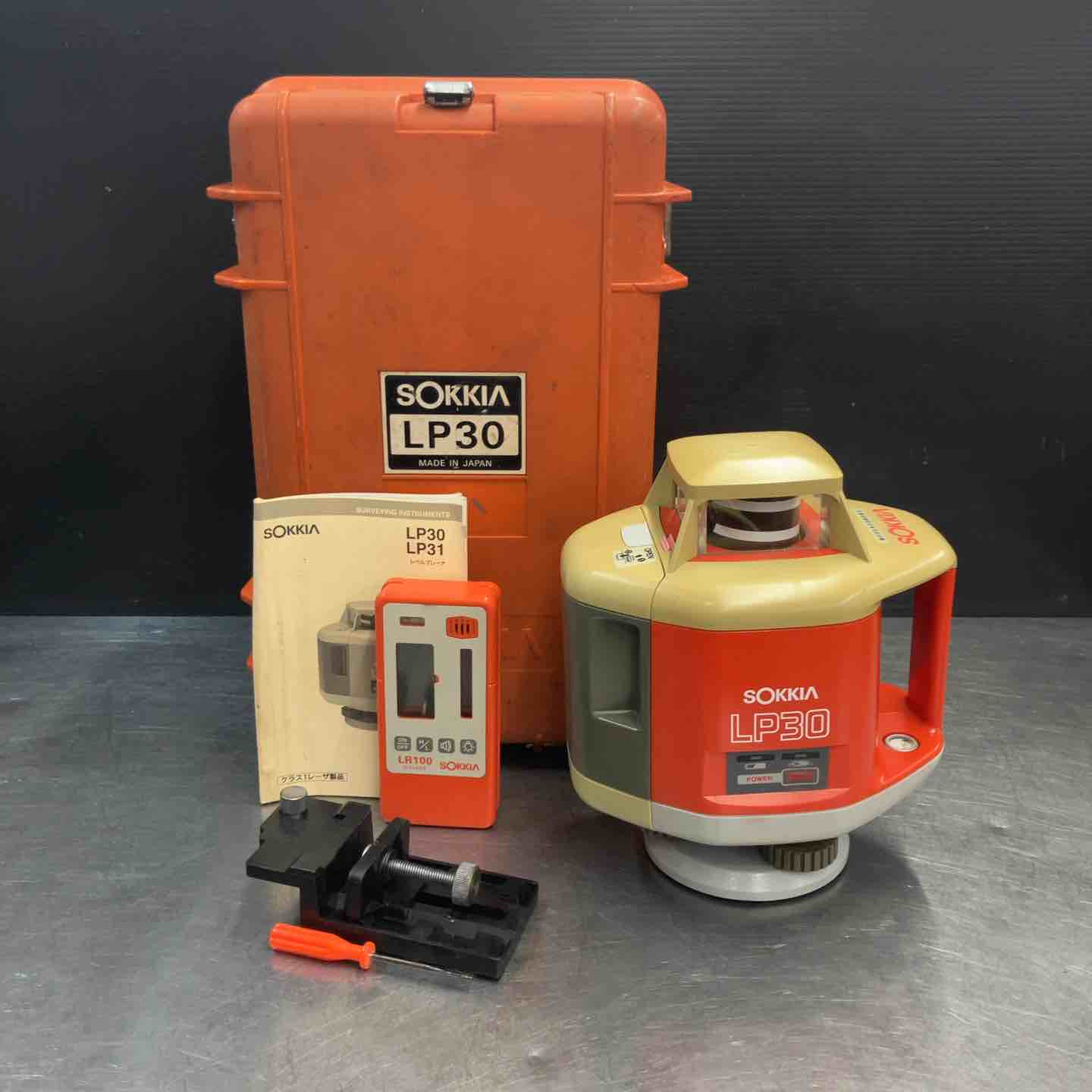 【中古品】 ソキア(SOKKIA) 回転レーザー(レベルプレーナー) LP30 【東大和店】 中古品】 ソキア(SOKKIA) 回転レーザー(レベルプレーナー) LP30 【東大