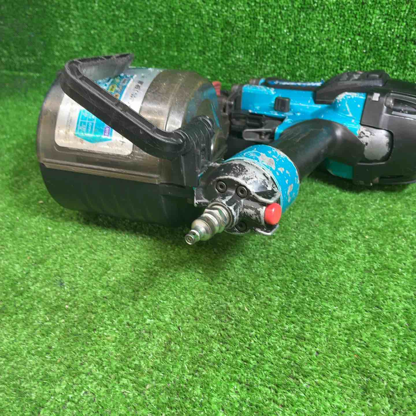 中古品】 マキタ(makita) 高圧エア釘打ち機 AN935HM 【藤沢店