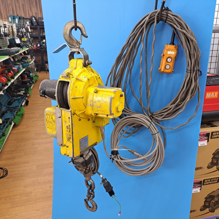◇トーヨーコーケン(TKK) 電動ウインチ(ワイヤー) ベビーホイスト BH-830 180kg 30m【岩槻店】