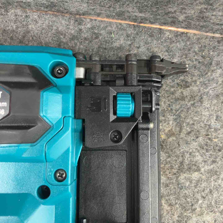 ★マキタ(makita) コードレスフィニッシュネイラ FN001GZK【鴻巣店】