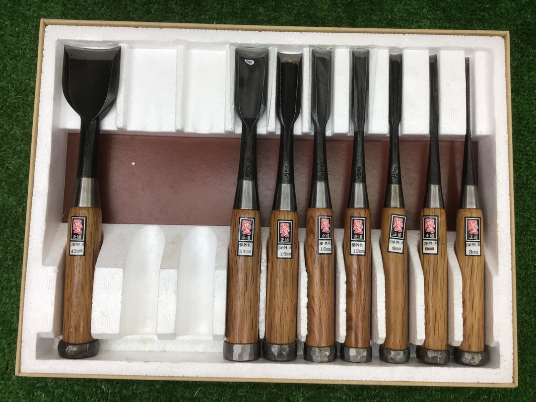 正道　木彫り　深外丸　鑿　8本組　3,6,9,12,15,18,24,42mm 保管品・錆有【富山店】♪Y5
