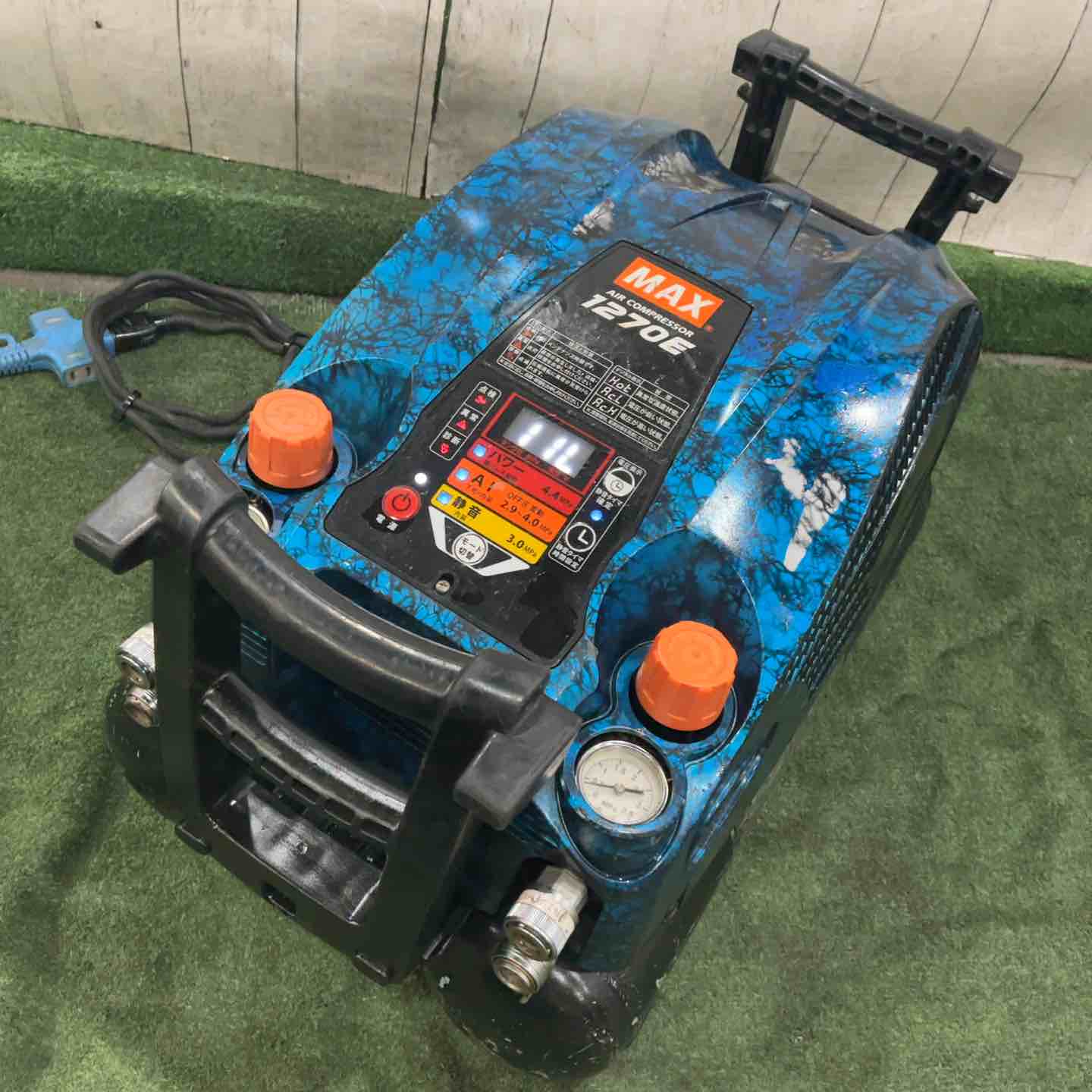 ◇マックス(MAX) エアコンプレッサー AK-HH1270E ガイアブルー 動作確認済【川口店】 ◇マックス(MAX) エアコンプレッサー AK-HH1270E ガイアブルー 動作