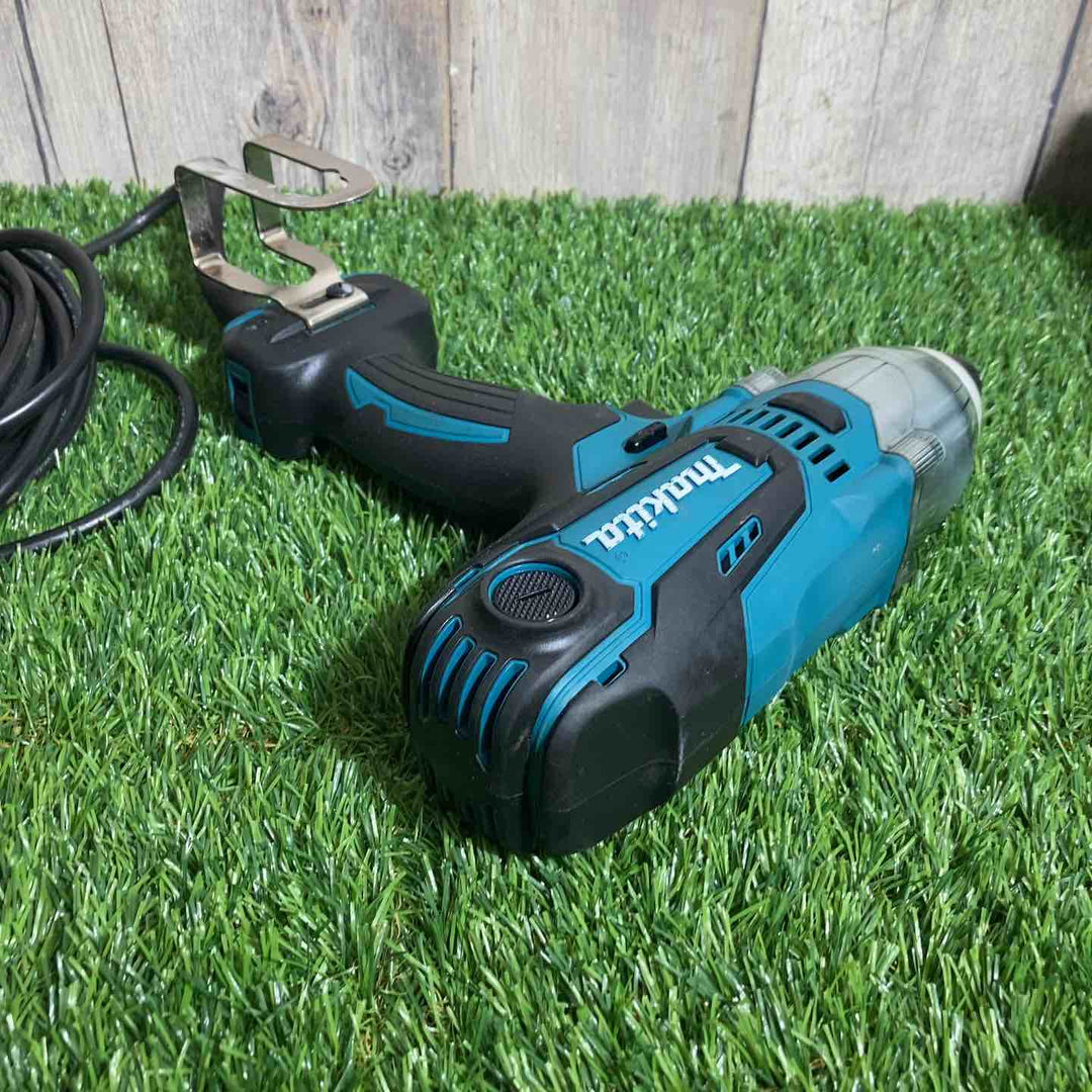 ☆マキタ(makita) インパクトドライバ TD0220【戸田店】