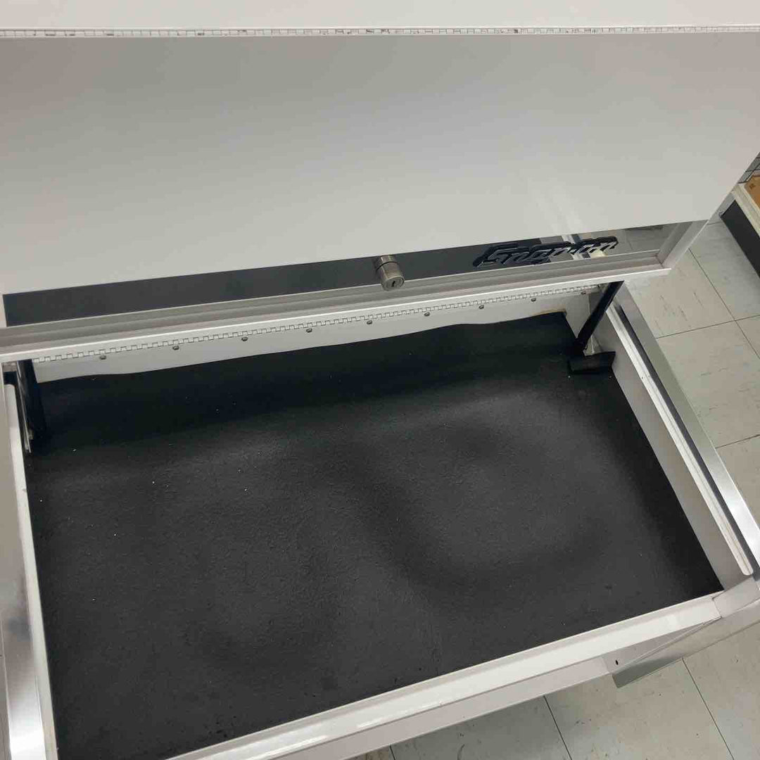 【現状品/店頭受取り限定】スナップオン(Snap-on) トップチェスト KRL737 ホワイト 長野オリンピック記念？ 天板固定できない 鍵あり 工具箱 ケノーシャ【鴻巣店】