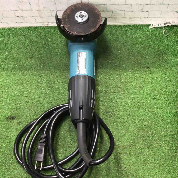 ☆マキタ(makita) 100mmディスクグラインダ GA4033【町田店】