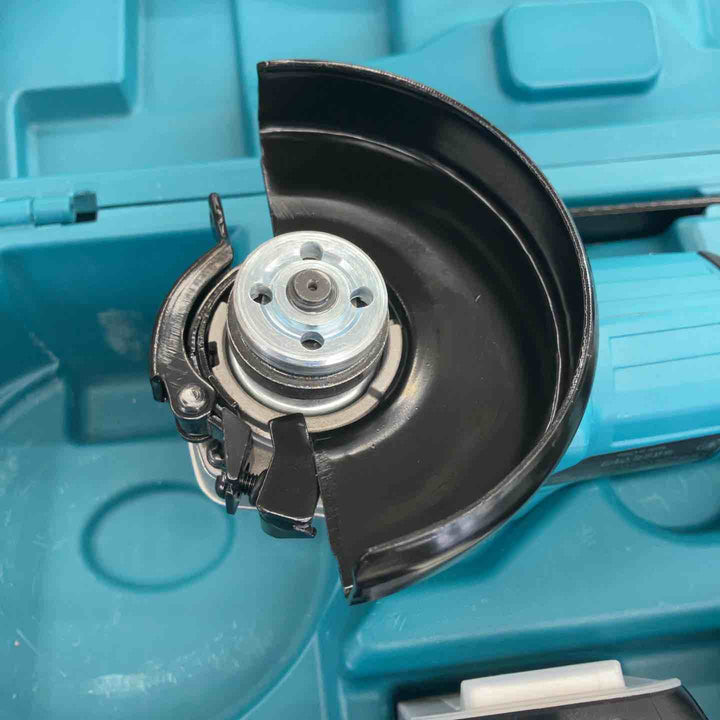 【中古品】 マキタ/makita コードレスディスクグラインダ・GA412DRGX 【桶川店】