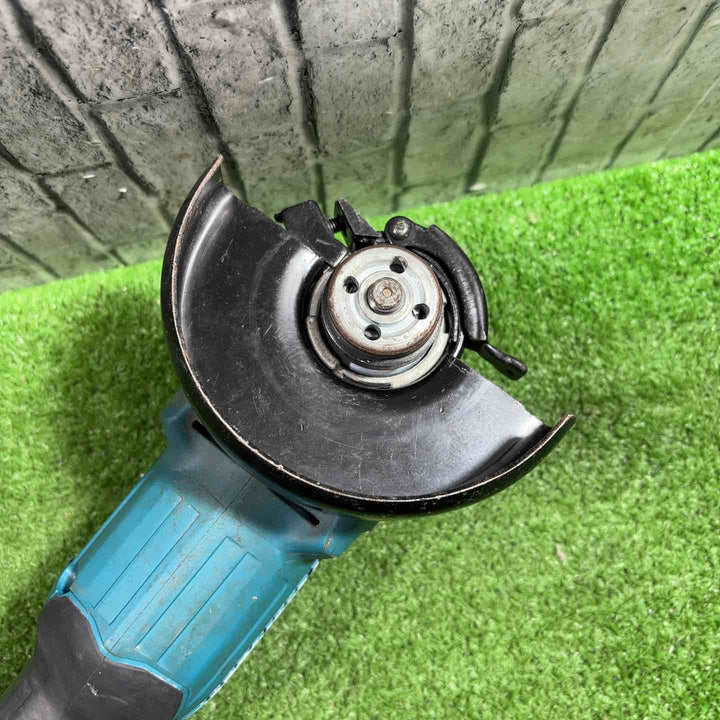 ☆マキタ(makita) 14.4V 100mmコードレスディスクグラインダ GA410DZ 動作確認済【川口店】