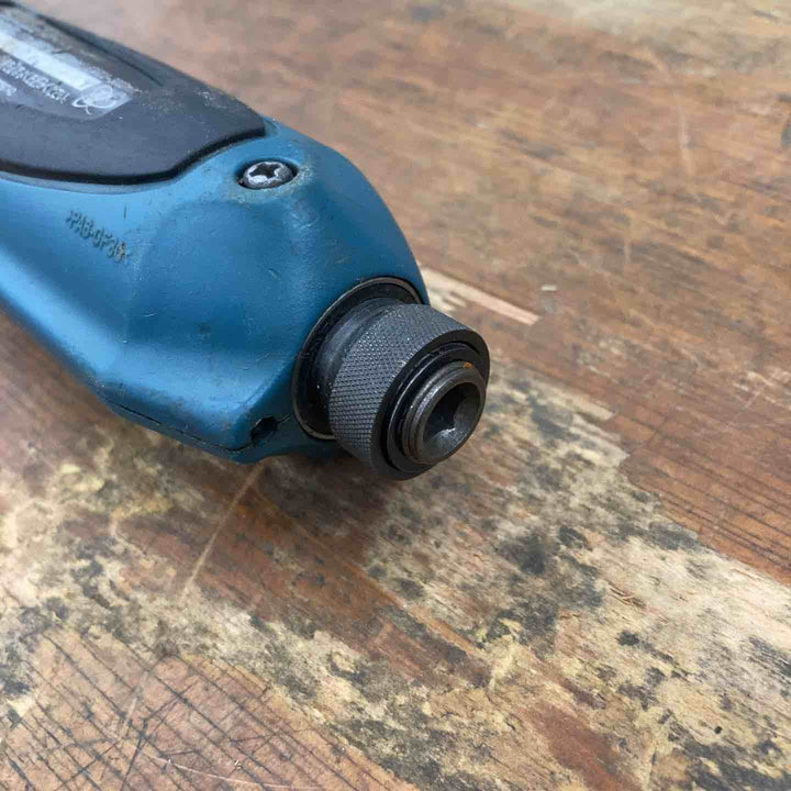 ☆マキタ(makita) コードレスペンインパクトドライバー TD021DZ【柏店】