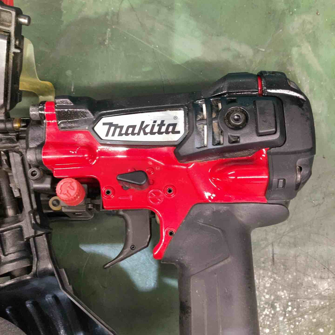 ★マキタ(makita) 高圧エア釘打ち機 AN513H 打ち込み確認済み N釘・CN釘非対応【戸田店】