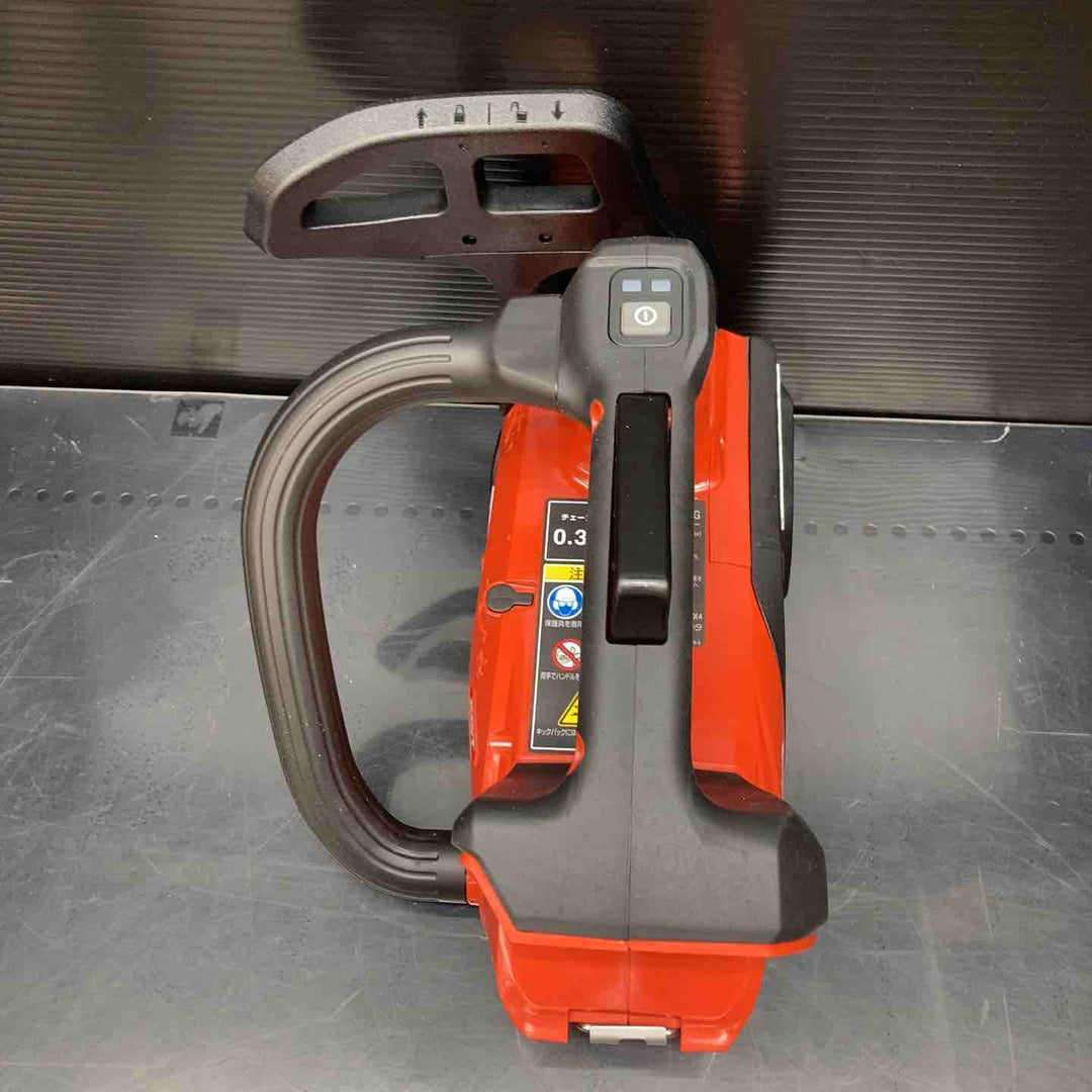 【未使用品】マキタ(makita) コードレスチェンソー MUC031GZR2 250mmガイドバー2個付き【川越店】