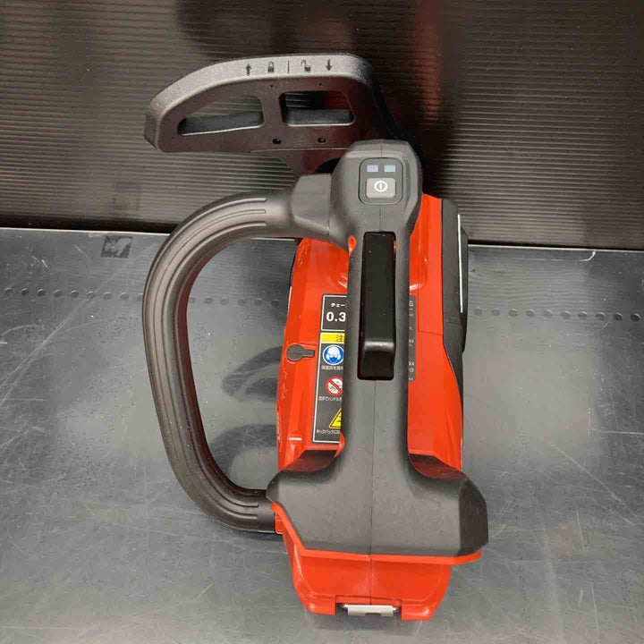 【未使用品】マキタ(makita) コードレスチェンソー MUC031GZR2 250mmガイドバー2個付き【川越店】