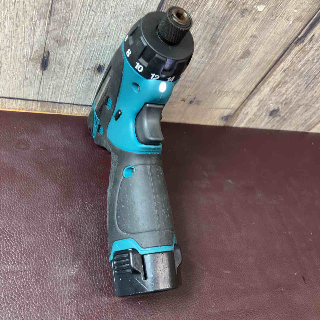 【中古品】マキタ(makita) コードレスドリルドライバー DF030DZ 10.8V バッテリー付属【東大和店】