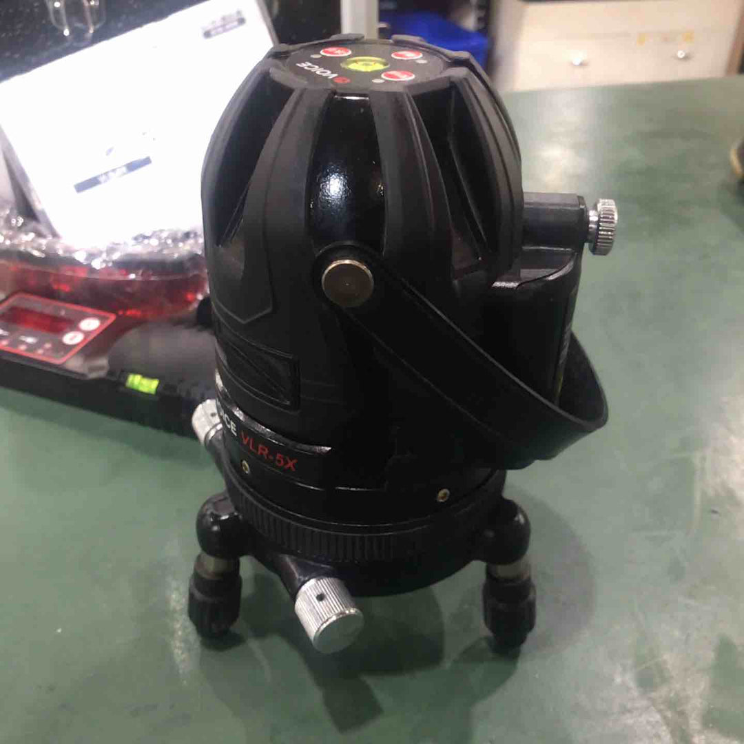◇VOICE レーザー墨出し器 VLR-5X【川口店】