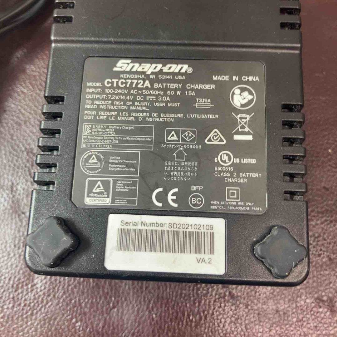 【中古品】スナップオン(Snap-on)14.4Vマイクロリチウムイオンバッテリー充電器 CTC772A【東大和店】