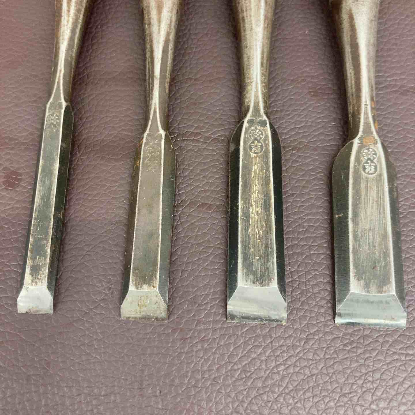 【超希少】 【中古品】 鑿 弥吉 4本セット 鉋 かんな 鋸 大工 和工具 骨董品 【東大和店】 超希少】 【中古品】 鑿 弥吉 5本セット 鉋 かんな 鋸 大工 和工具