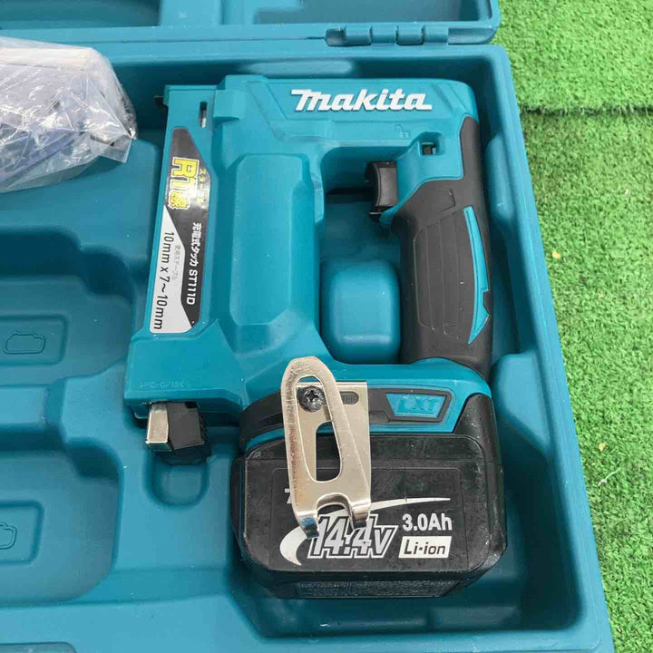 【中古品】 マキタ/makita 14.4V充電式タッカ・ST111DZ 【桶川店】