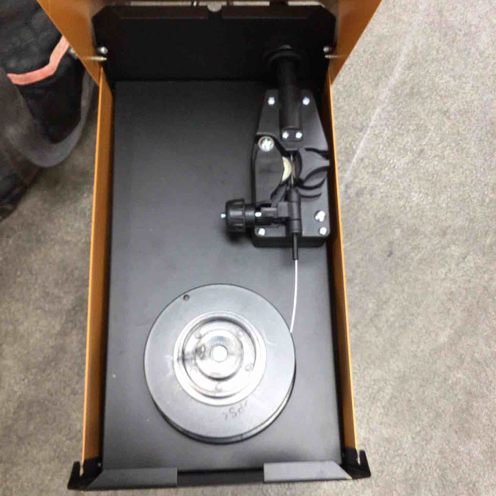 KITCHO 100Vノンガス半自動溶接機 モデル：MIG130 IEC60974-1 【川崎店】